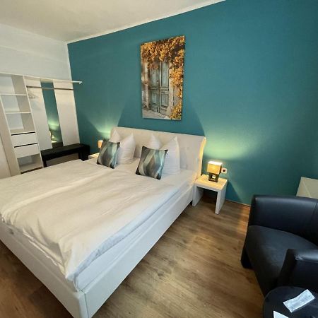 Astoria Hotel Bad Wildstein ทราเบิน-ทราร์บาค ภายนอก รูปภาพ
